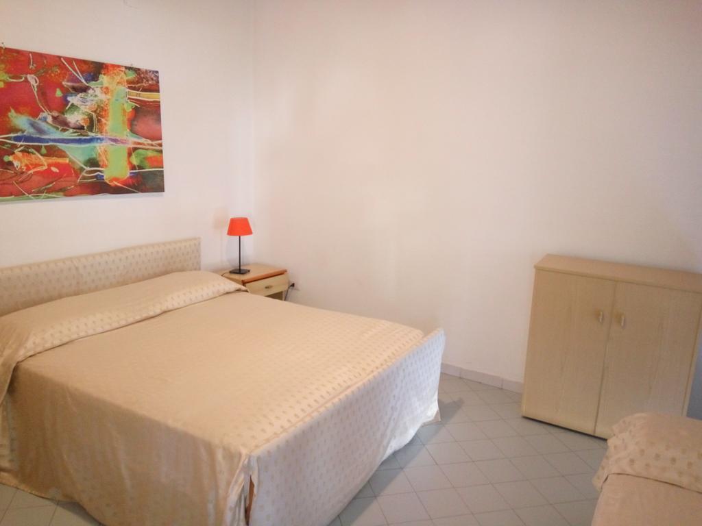 Proserpina Tropea Luaran gambar